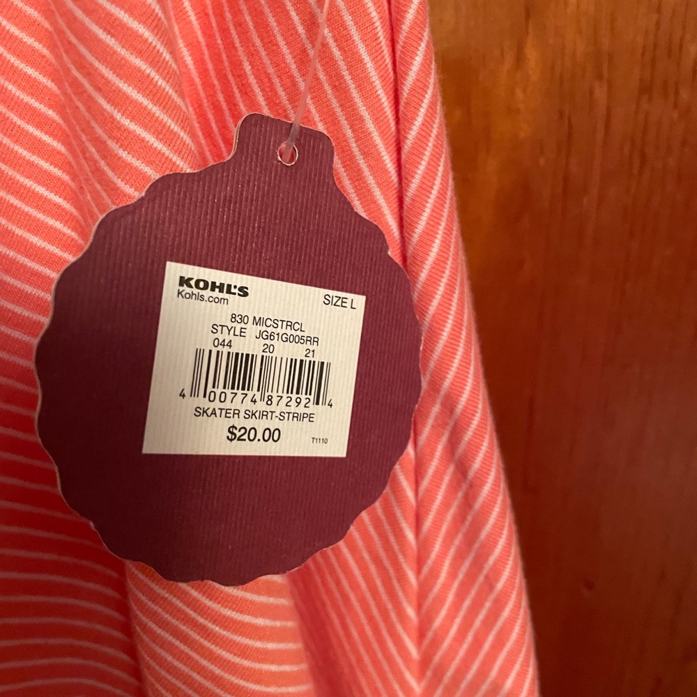 SO juniors skater skirt. Large. Pink & white. New with tags. - Picture 2 of 4